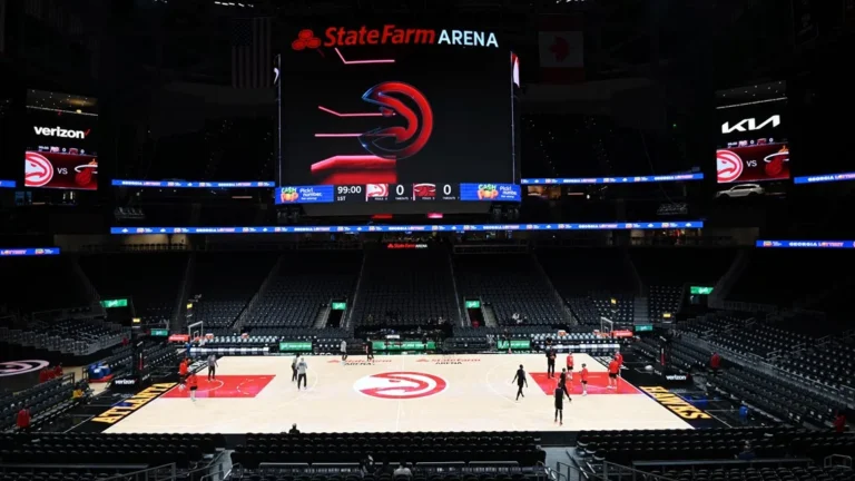 Verizon Partners with Atlanta Hawks and State Farm Arena to Enhance Fan Experience and Support Community Engagement