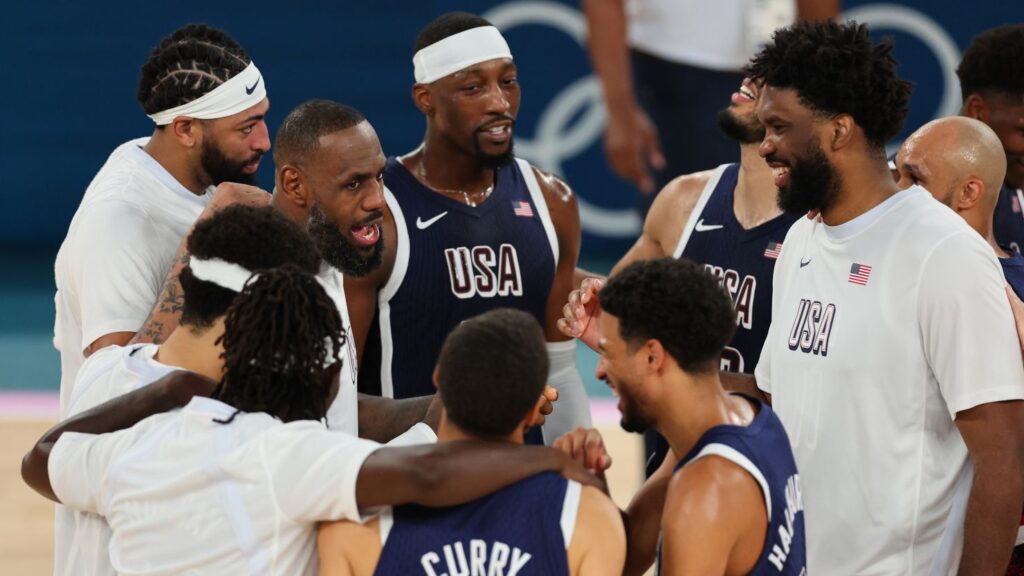 Curry, Kerr and USA Basketball Advance to Quarterfinals as First Seed